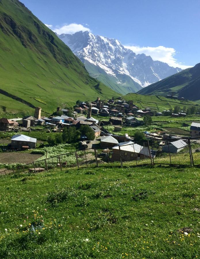 Mate Hotel Ushguli Buitenkant foto